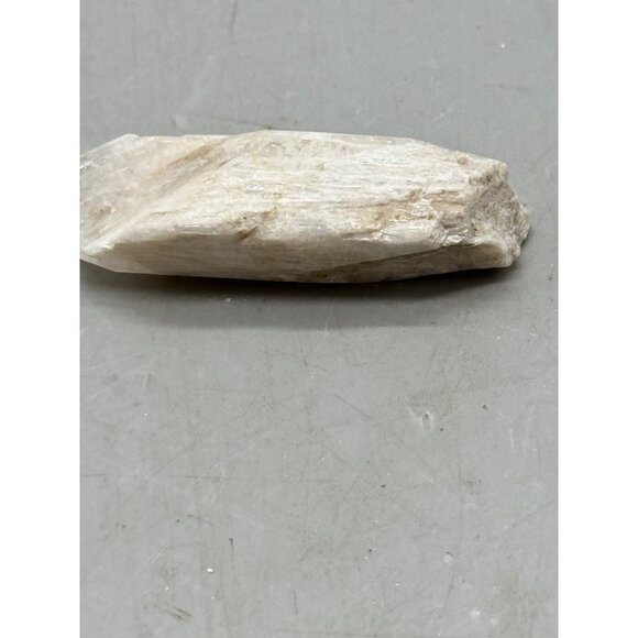 Raw Quartz Crystal Point Specimen 2.5x1" READ - Picture 4 of 8